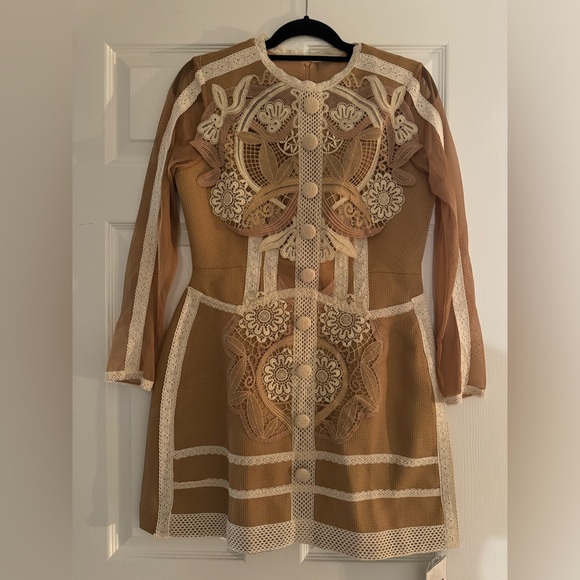 3D EMBROIDERED SHORT DRESS - Picture 3 of 4